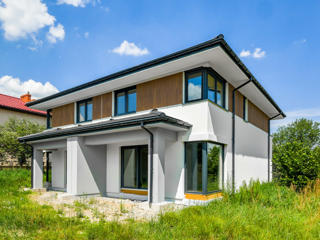 Bliźniak pod lasem w podwyższonym standardzie