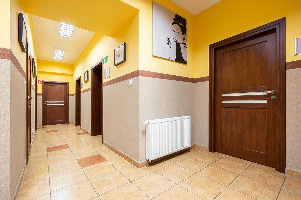 12,5 m2 Gabinet Lekarski, Dietetyka, Fizjoterapia